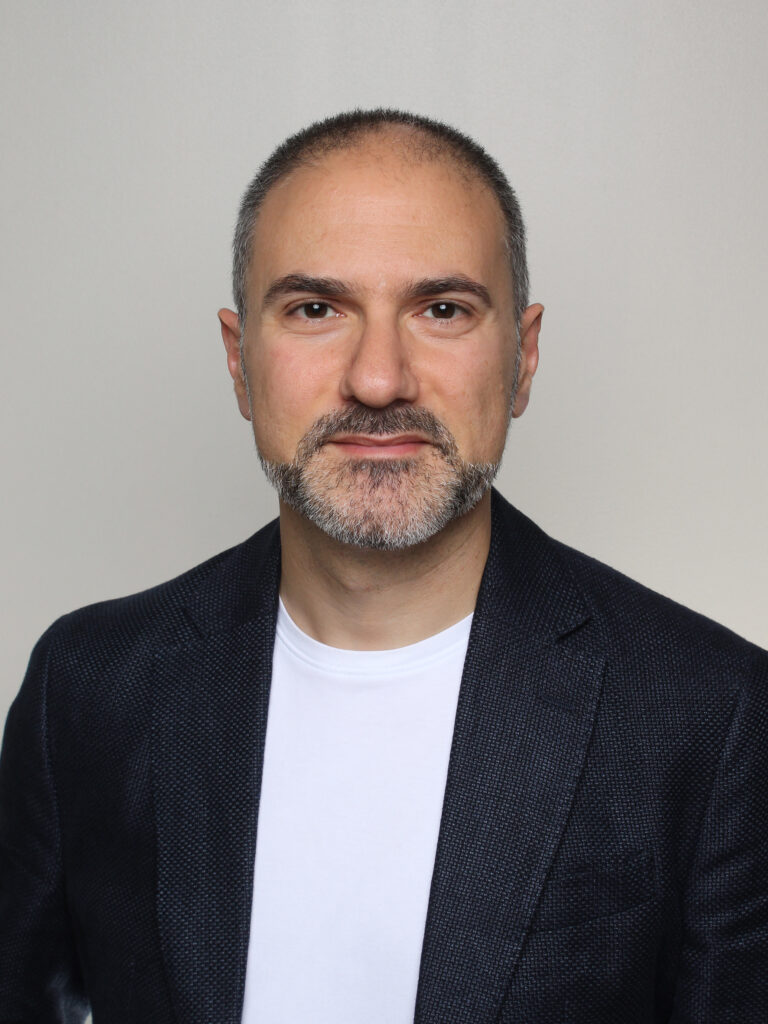 armand khoury javista